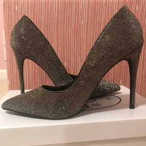 Steve Madden Daisie Crystal Pumps